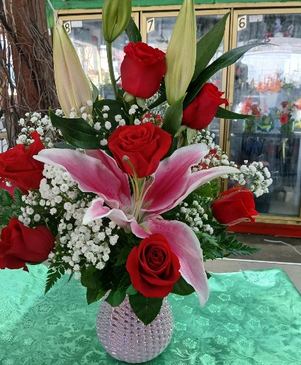 Sparkling nice vase  roses lily Sparkling nice rose vase