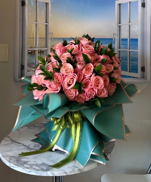 Special Love with Ecuadorian Roses 