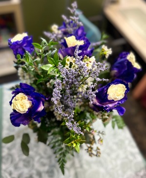 Special Order Purple Two Tone Roses  vase