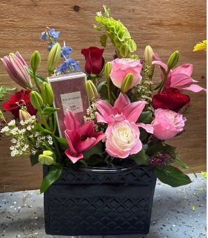 SPECIAL T0 GIFT  Arrangement