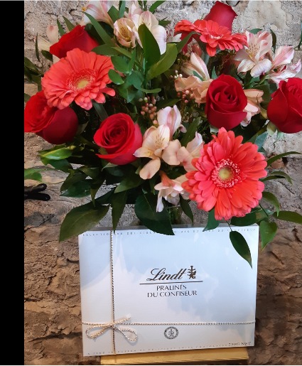 Valentine Vase Arrangement with Chocolates Large Vase Arrangement with Roses,Gerberas and Alstromeria 