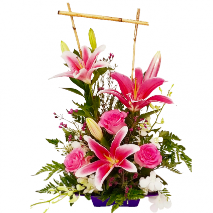 Splash of Pinks Dish arrangement