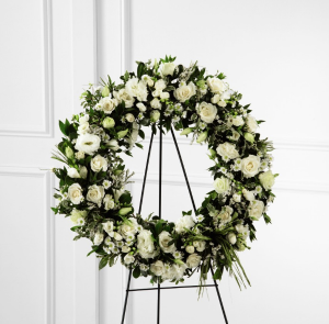 Splendor Wreath Standing Wreath