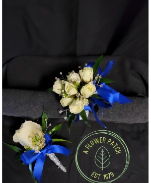 Spray Rose Corsage & Single Rose Boutoniere Set 