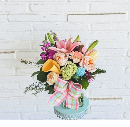 Spring Fling Floral arrangement