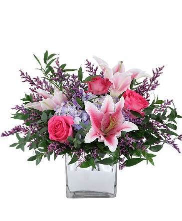 Spring Luster Arrangement in Winnipeg, MB | Ann's Flowers & Gifts
