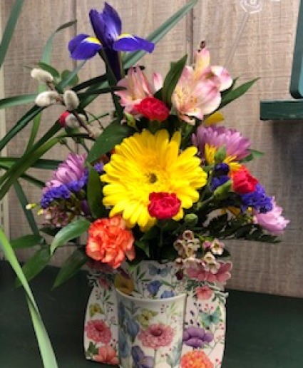 Spring Mug Arrangement