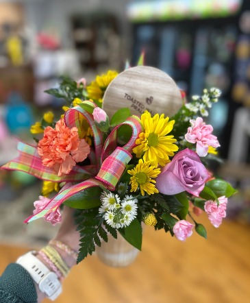 Seasonal Timeless Jar  Floral and Swan Creek Candle in Van Wert, OH | Fettig's Flowers