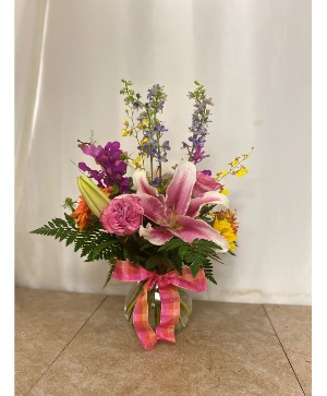 Springy Lalita Spring mixture in Lalita Vase