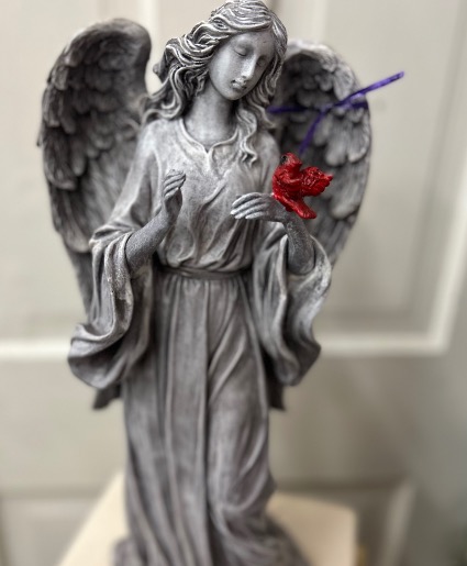 Standing cardinal angel 