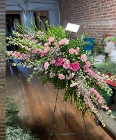 Standing Spray Standing Easel Spray