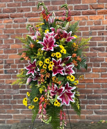 Stargazing Spray Standing Easel in La Grande, OR | FITZGERALD FLOWERS
