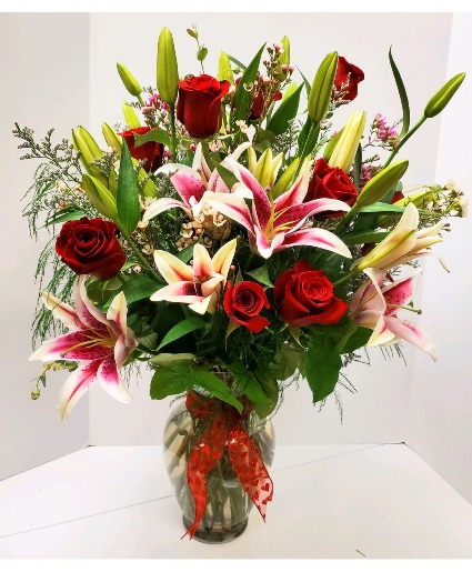 Starry Eyes Vase Arrangement