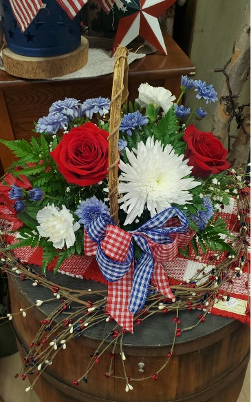 Stars Stripes & Blooms WOODBURY'S ORIGINAL in Springfield, VT | WOODBURY FLORIST