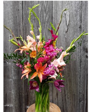 Statement Piece artistic design in a vase