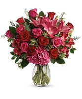 Striking  Feeling  Rose- Mix flower Arrangement