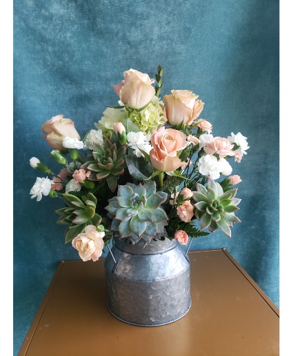 SUCCULENTS AND ROSES FLOWER ARRANGEMENT