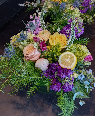 Summer Breeze Designer's Choice in Glastonbury, CT | THE FLOWER DISTRICT