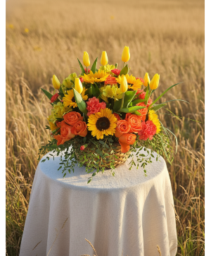 summer fields arrangement basket type