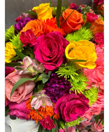 Summer Floral Design Class In Person Workshop in Brandon, FL | Emilee's Flowers and Events