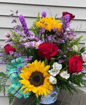 Summer Flowers Floral Arrangement