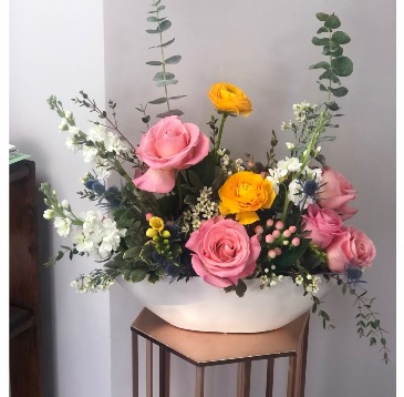 Summer Love  in Aurora, ON | Petal Me Sugar Florist