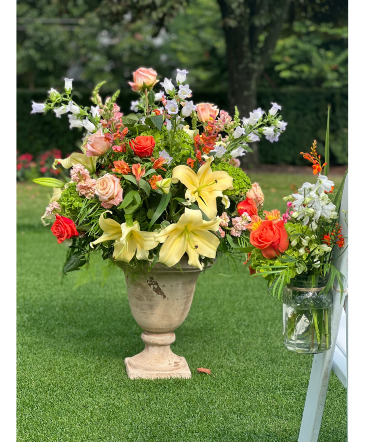 Summer Peach Urn Ceremony Arrangement in Darien, CT | DARIEN FLOWERS
