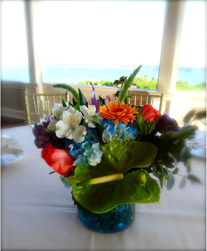 Summer Tropics guest table centerpiece