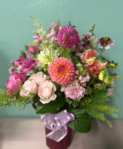 Premium Summer Weekly Special Vase Arrangement 