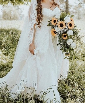 Sunflower Cascading Bridal Bouquet in Tillamook, OR - ANDERSON FLORIST Sunflower Cascading Bridal Bouquet in Tillamook, OR - ANDERSON FLORIST