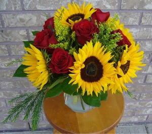 SUNFLOWERS AND ROSES Vase Arrangement