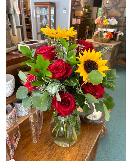 Sunflowers N' Roses 