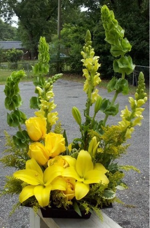 Sunlit  Fresh Arrangement