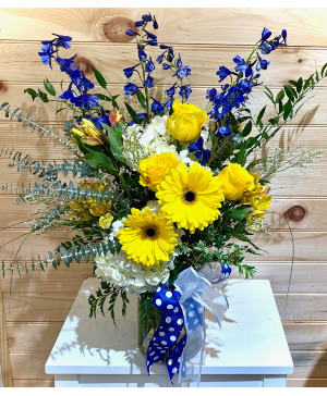 Sunny Blue Skies Powell Florist Featured Arrangement