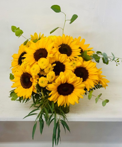 SUNNY ESCAPE SUNFLOWERS Flower Arrangement