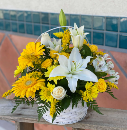 Sunny Summer Day  FHF 68-42 Fresh Floral Arrangement
