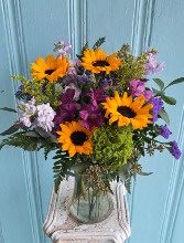 SUNNY SUNFLOWERS FLOWER ARRANGEMENT