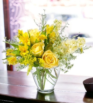 Sunrise Floral Arrangement in Monument, CO | Enchanted Florist