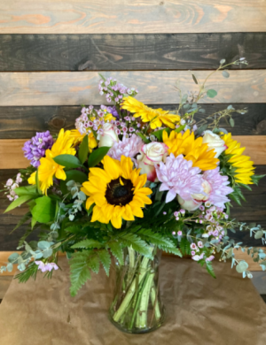 Sunshine day!  Fresh flower arrangement 