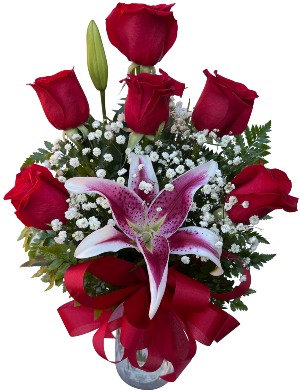 Sweet Devotion 1/2 Dozen Rose with Stargazers