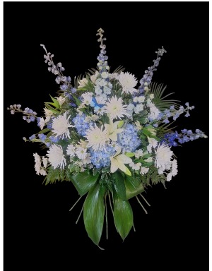 Sweet Dreams in Blue Standing spray 