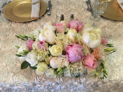 Sweet heart table arrangement 