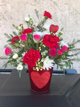 Sweet love In red tin 