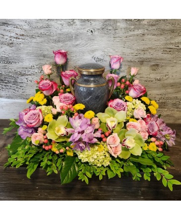 Sweet Sentiments Garden  Funeral Arrangement  in Kelowna, BC | MISSION PARK FLOWERS
