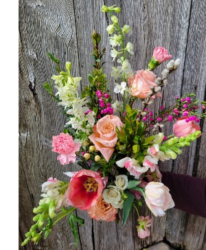Delicate Spring Bouquet 