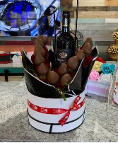 Sweet strawberries with chocolate 