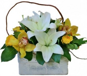 MISTY SUNRISE Arrangement of Flowers 
