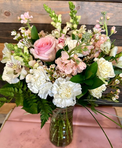 sweet symphony Fresh Flower arrangement