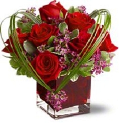 Sweet Thoughts Flowers Rose Arrangement