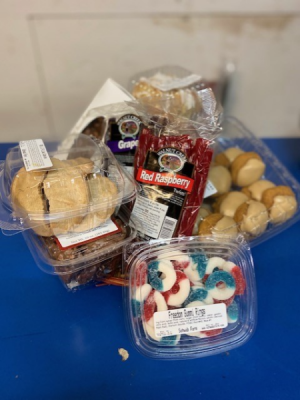 Sweet Tooth Basket Gourmet Basket